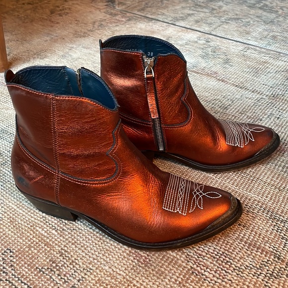 Golden Goose booties size 38 fits 8.5 - Picture 5 of 11